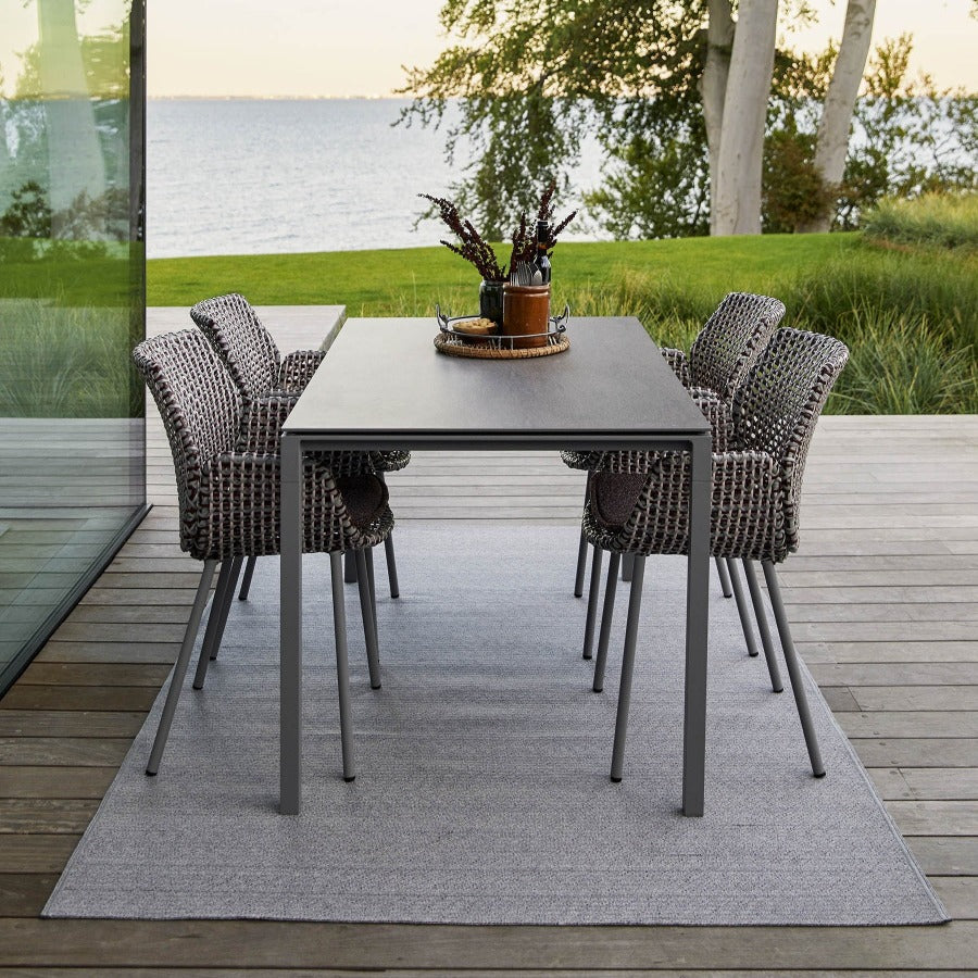 Pure Outdoor Dining Table - Ceramic - including cover