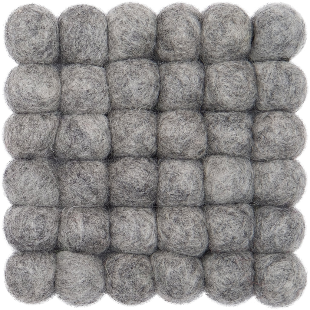 CARL Felt Ball Rectangle Rug in Grey - MyFelt | Milola