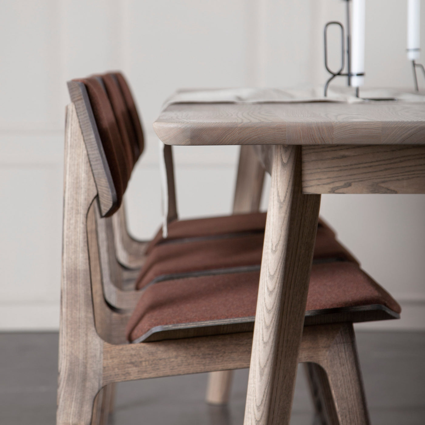 Flex Solid Wood Extendable Dining Table with Rounded Legs