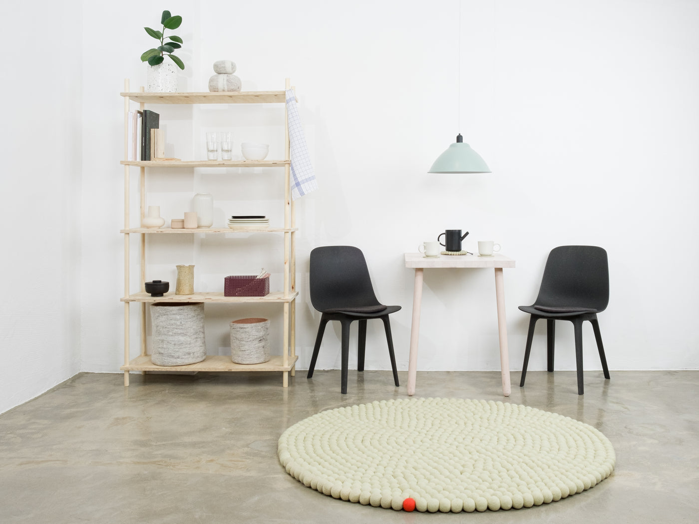Green-Beige Big One Round Felt Ball Rugs