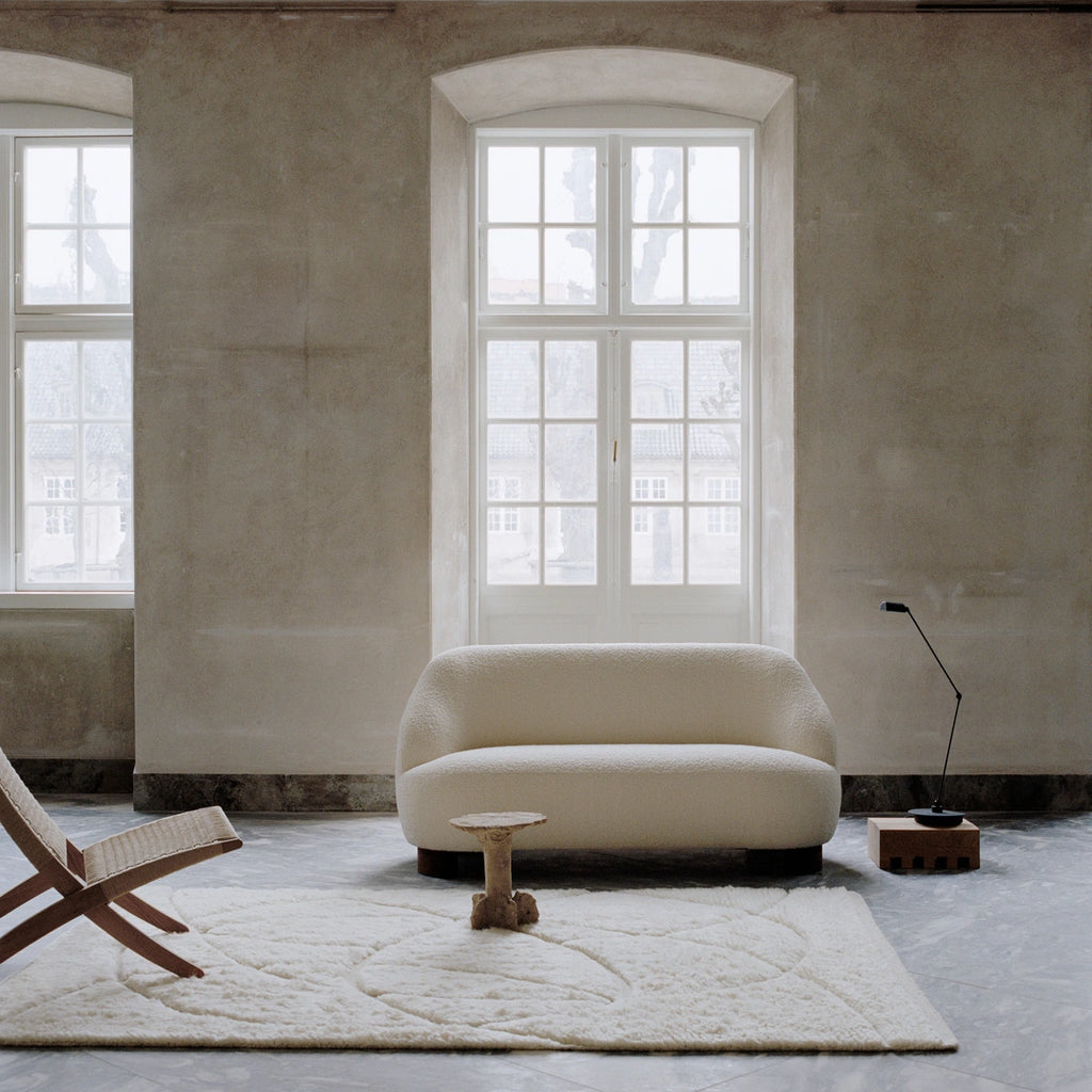 LINEAL SWEEP Rug - Minimalist Design | Milola 