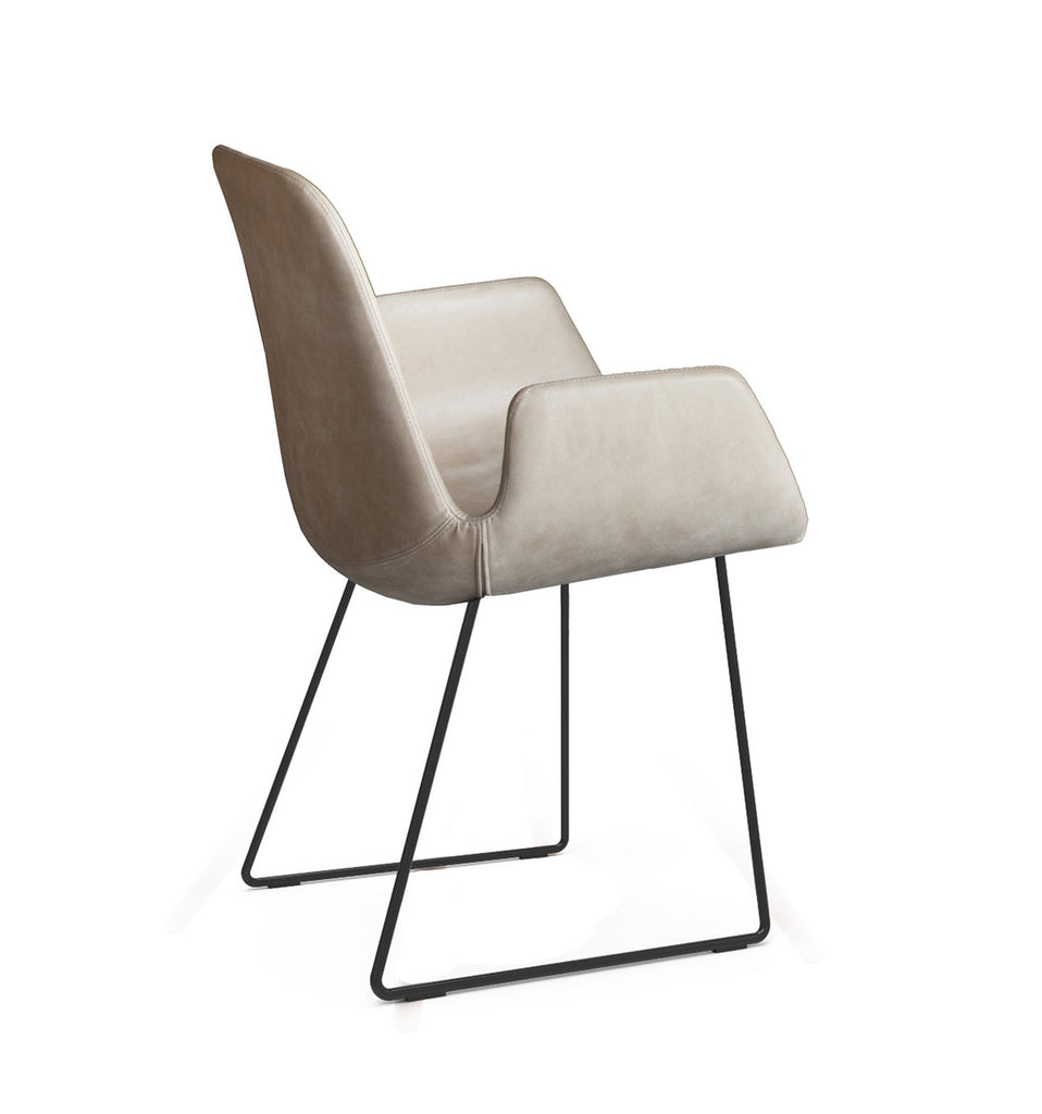 STEP-Armchair-with Gliders-Tonon Italia | Milola